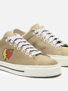 women 6.5 men 5- Sky Farm Workwear x Converse One Star Pro Strawberry Moon
